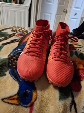 Men's Red Athletic Turf Soccer Shoes